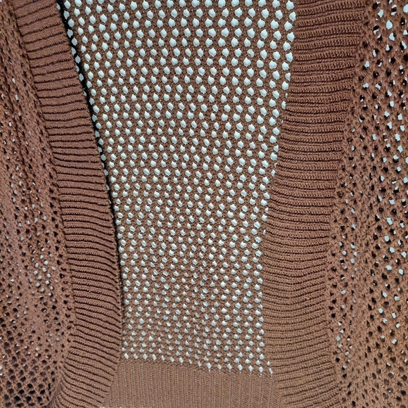 Brown Cable Knit Crop overpiece/ Cover-up - Picture 2 of 6